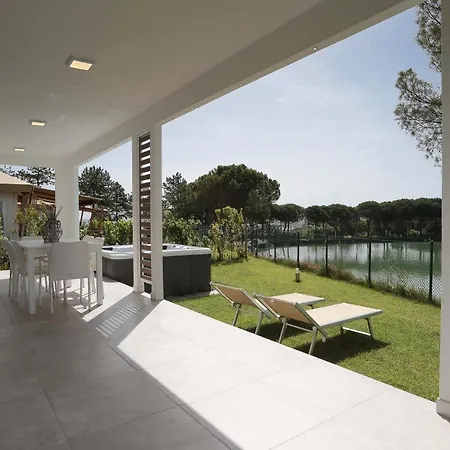 Villaggio La Pescaccia ホテル サン・クレメンテ
