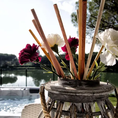 Villaggio La Pescaccia 2*