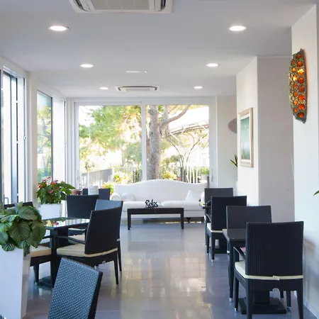 Villaggio La Pescaccia 2*