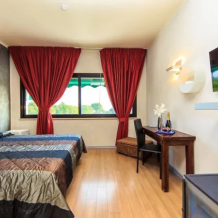 Villaggio La Pescaccia Hotel 2*