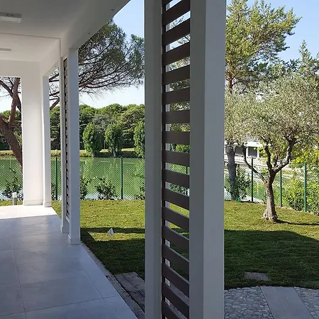 Villaggio La Pescaccia Hotel 2*