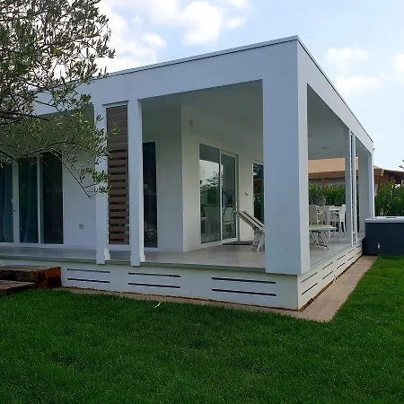 Villaggio La Pescaccia Hotel 2*