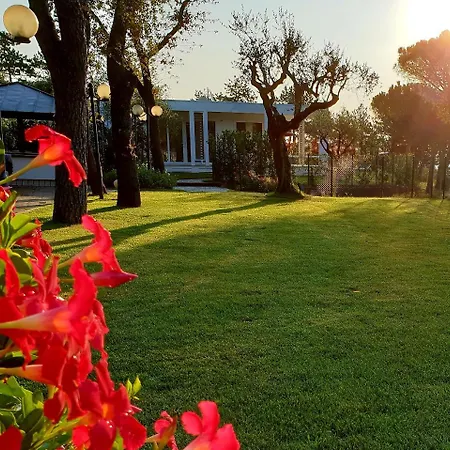 Ξενοδοχείο Villaggio La Pescaccia 2*