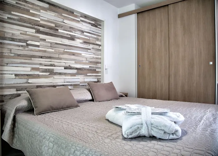 Villaggio La Pescaccia 2*