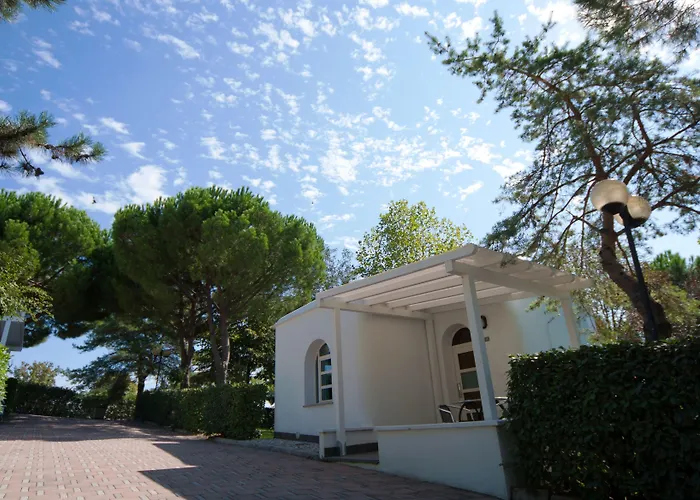 Villaggio La Pescaccia 호텔