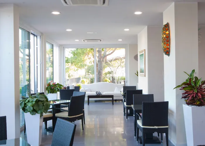 Villaggio La Pescaccia 2*