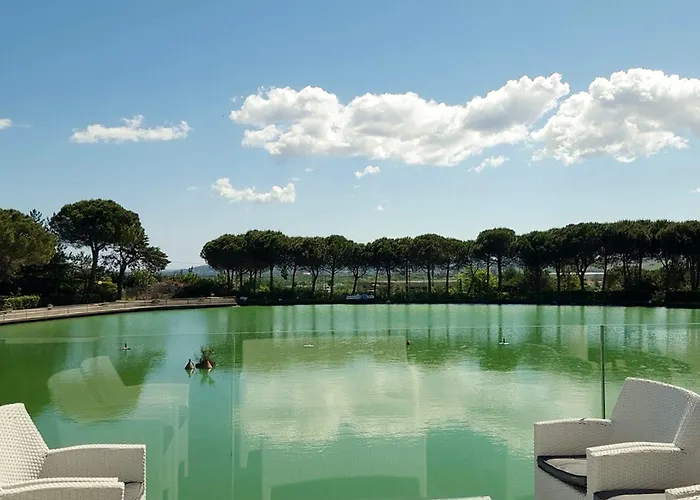 Villaggio La Pescaccia 호텔