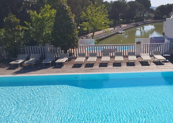 Villaggio La Pescaccia 호텔 2*