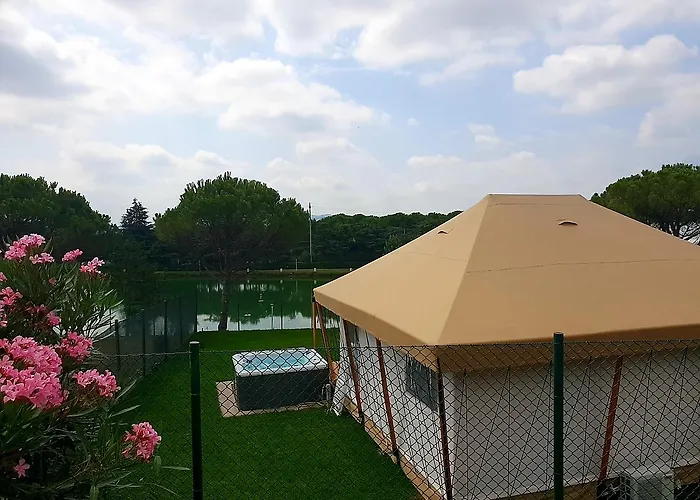 Villaggio La Pescaccia 2*